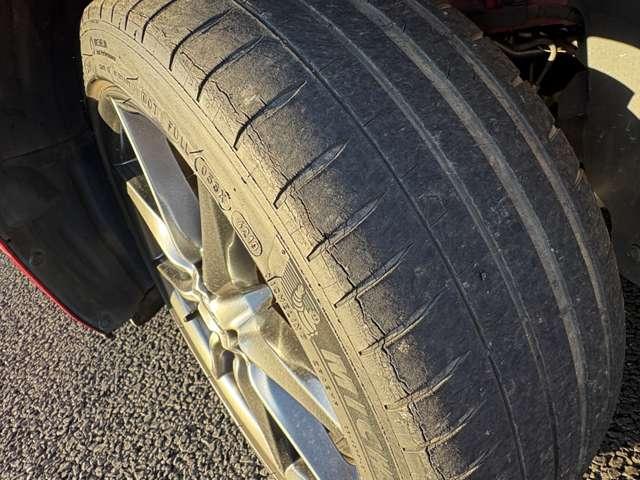 ロードスターＲＦ ＶＳ　２トーンルーフ！アイドリングストップ！セーフティパッケージ！レザーシート！シートヒーター！純正ナビ＆フルセグＴＶ＆ＤＶＤ＆ＢＴ＆バックカメラ！パドルシフト！純正ＥＴＣ！ＬＥＤヘッド（12枚目）