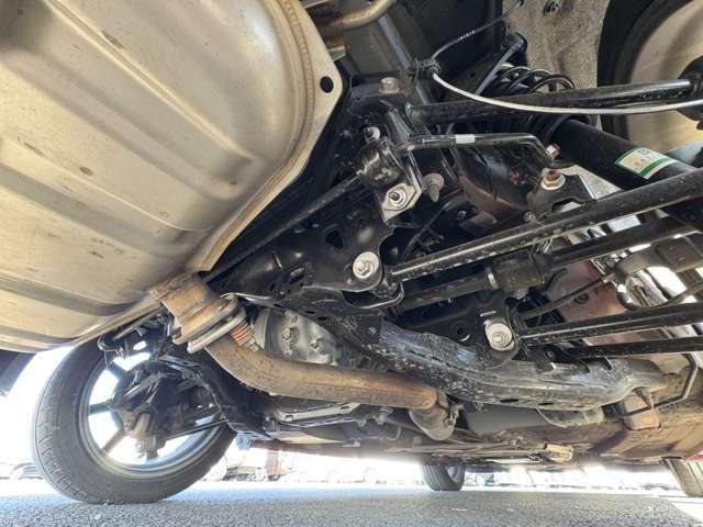 ロードスターＲＦ ＶＳ　２トーンルーフ！アイドリングストップ！セーフティパッケージ！レザーシート！シートヒーター！純正ナビ＆フルセグＴＶ＆ＤＶＤ＆ＢＴ＆バックカメラ！パドルシフト！純正ＥＴＣ！ＬＥＤヘッド（28枚目）