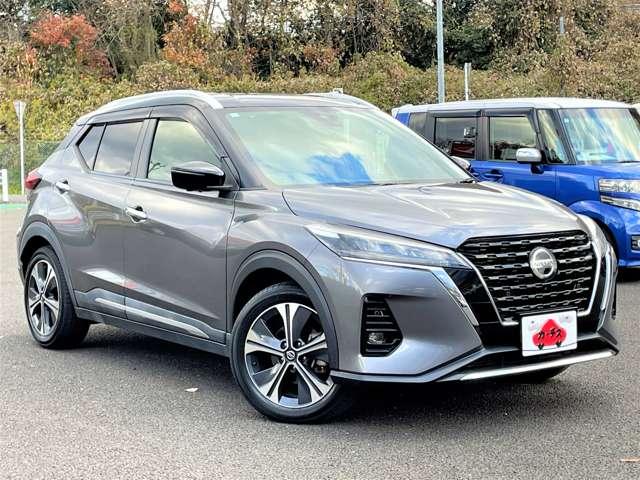 キックス Ｘ　２トーンカラー！セーフティアシスト！純正ナビ＆フルセグＴＶ＆ＤＶＤ＆ＢＴ！インテリジェントアラウンドビューモニター＆ルームミラー！ＬＥＤヘッドライト！オートライト！シートヒーター！（3枚目）