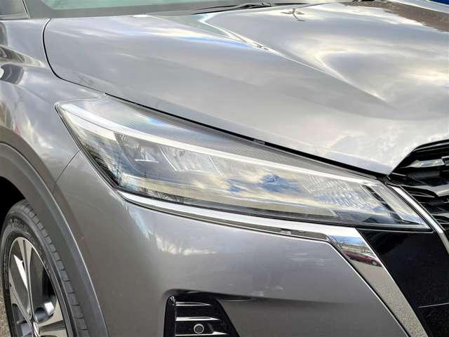 キックス Ｘ　２トーンカラー！セーフティアシスト！純正ナビ＆フルセグＴＶ＆ＤＶＤ＆ＢＴ！インテリジェントアラウンドビューモニター＆ルームミラー！ＬＥＤヘッドライト！オートライト！シートヒーター！（11枚目）