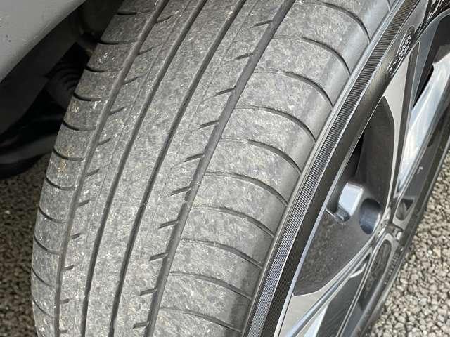 キックス Ｘ　２トーンカラー！セーフティアシスト！純正ナビ＆フルセグＴＶ＆ＤＶＤ＆ＢＴ！インテリジェントアラウンドビューモニター＆ルームミラー！ＬＥＤヘッドライト！オートライト！シートヒーター！（15枚目）