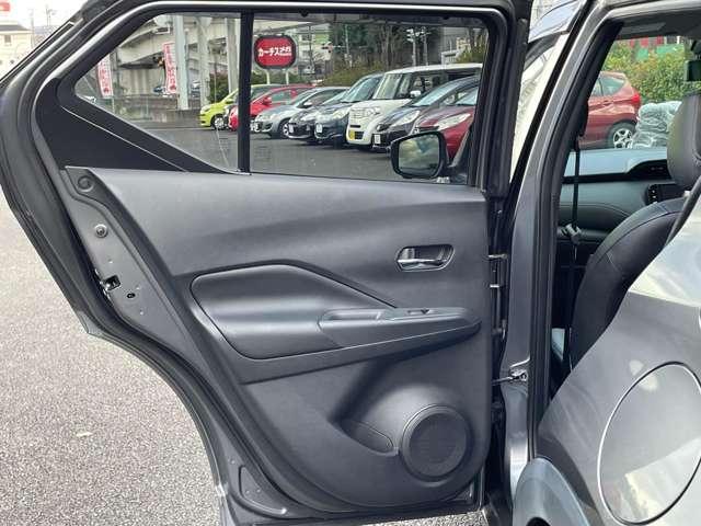 キックス Ｘ　２トーンカラー！セーフティアシスト！純正ナビ＆フルセグＴＶ＆ＤＶＤ＆ＢＴ！インテリジェントアラウンドビューモニター＆ルームミラー！ＬＥＤヘッドライト！オートライト！シートヒーター！（33枚目）