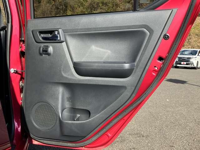 ミライース Ｘ　リミテッドＳＡＩＩＩ　衝突回避支援ブレーキ・衝突警報機能！車線逸脱警報！★純正ナビ！フルセグＴＶ！バックカメラ！アイドリングストップ！ＬＥＤヘッドライト！オートハイビーム！キーレスエントリー！（26枚目）