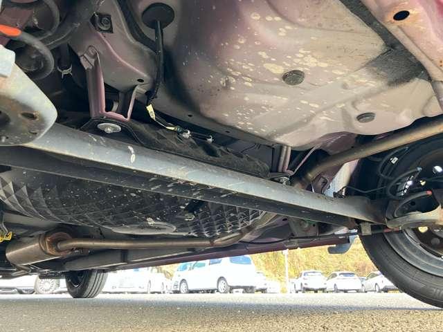 ミライース Ｘ　リミテッドＳＡＩＩＩ　衝突回避支援ブレーキ・衝突警報機能！車線逸脱警報！★純正ナビ！フルセグＴＶ！バックカメラ！アイドリングストップ！ＬＥＤヘッドライト！オートハイビーム！キーレスエントリー！（32枚目）