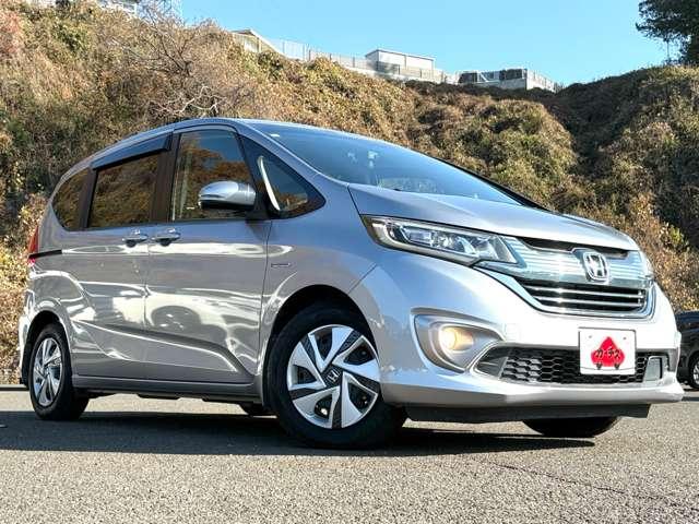 フリード＋ハイブリッド ハイブリッドＧ・ホンダセンシング　ホンダセンシング！サイド／カーテンエアバッグ！ＬＥＤヘッドライト！オートライト！両側パワースライドドア！純正ＥＴＣ！スマートキーシステム！（3枚目）