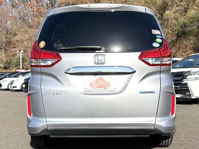 フリード＋ハイブリッド ハイブリッドＧ・ホンダセンシング　ホンダセンシング！サイド／カーテンエアバッグ！ＬＥＤヘッドライト！オートライト！両側パワースライドドア！純正ＥＴＣ！スマートキーシステム！（6枚目）