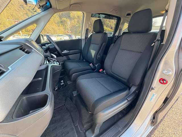 フリード＋ハイブリッド ハイブリッドＧ・ホンダセンシング　ホンダセンシング！サイド／カーテンエアバッグ！ＬＥＤヘッドライト！オートライト！両側パワースライドドア！純正ＥＴＣ！スマートキーシステム！（19枚目）