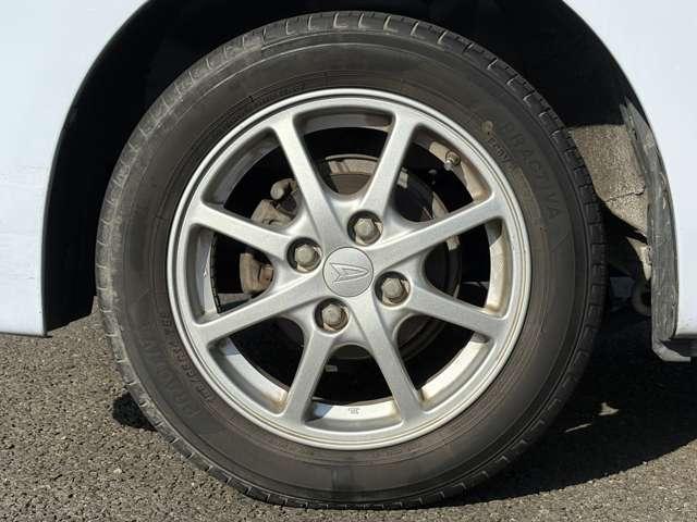 ミライース Ｇ　エコアイドル！純正アルミ！サイドエアバッグ！リモコンキー！ウィンカーミラー！純正１４インチアルミホイール！純正カーオーディオ！オートエアコン！横滑り防止装置！パワーウィンドウ！（11枚目）