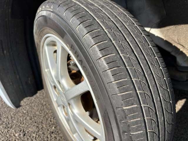 ミライース Ｇ　エコアイドル！純正アルミ！サイドエアバッグ！リモコンキー！ウィンカーミラー！純正１４インチアルミホイール！純正カーオーディオ！オートエアコン！横滑り防止装置！パワーウィンドウ！（12枚目）