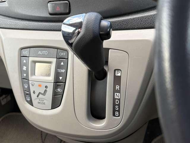 ミライース Ｇ　エコアイドル！純正アルミ！サイドエアバッグ！リモコンキー！ウィンカーミラー！純正１４インチアルミホイール！純正カーオーディオ！オートエアコン！横滑り防止装置！パワーウィンドウ！（41枚目）