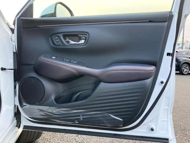 ZR-V e:HEV Z マルーン本革/9型ホンダコネクトナビ&マルチビュー/BOSE12スピーカー/ホンダセンシング/渋滞時追従クルーズ/ハンズフリー電動テール/ワイヤレス充電/ETC2.0/ハンドルヒーター/パワーシート(29枚目)