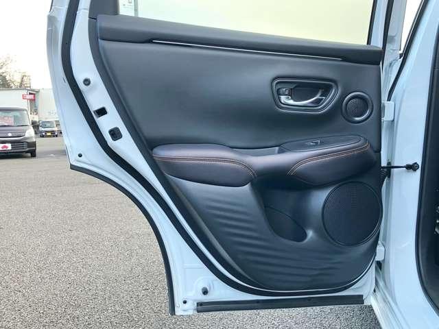 ZR-V e:HEV Z マルーン本革/9型ホンダコネクトナビ&マルチビュー/BOSE12スピーカー/ホンダセンシング/渋滞時追従クルーズ/ハンズフリー電動テール/ワイヤレス充電/ETC2.0/ハンドルヒーター/パワーシート(32枚目)
