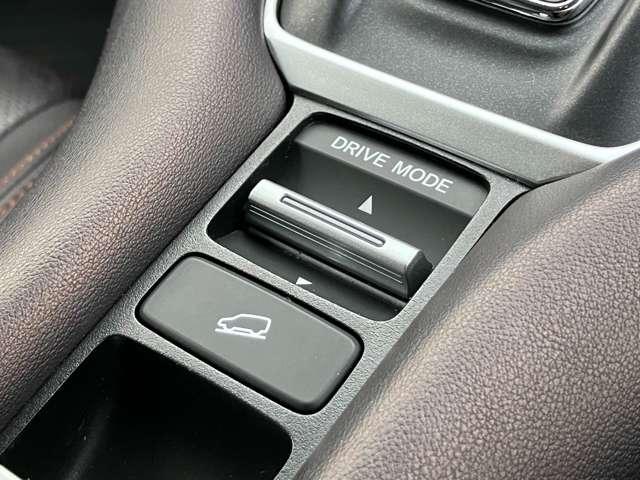 ZR-V e:HEV Z マルーン本革/9型ホンダコネクトナビ&マルチビュー/BOSE12スピーカー/ホンダセンシング/渋滞時追従クルーズ/ハンズフリー電動テール/ワイヤレス充電/ETC2.0/ハンドルヒーター/パワーシート(54枚目)