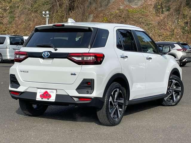 ライズ ハイブリッド1.2Z スマートアシスト!コーナリングトレースアシスト!カロッツェリアナビ&BT&バックカメラ!LEDヘッドライト!LEDシーケンシャルターンランプ!純正アルミ!シートヒーター!社外ETC(4枚目)