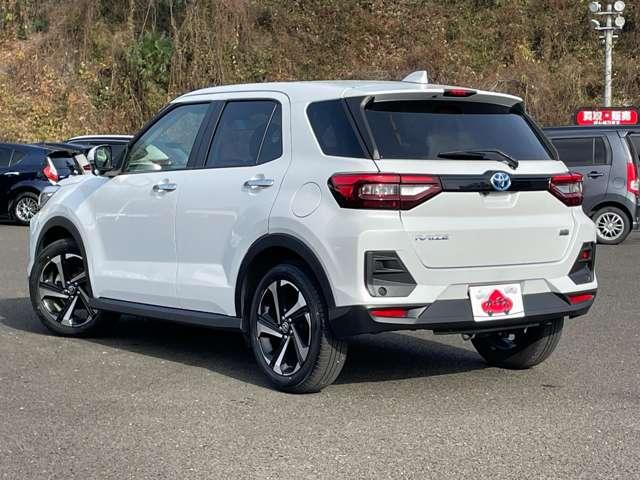 ライズ ハイブリッド1.2Z スマートアシスト!コーナリングトレースアシスト!カロッツェリアナビ&BT&バックカメラ!LEDヘッドライト!LEDシーケンシャルターンランプ!純正アルミ!シートヒーター!社外ETC(5枚目)