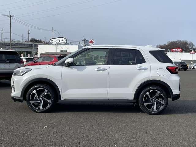 ライズ ハイブリッド1.2Z スマートアシスト!コーナリングトレースアシスト!カロッツェリアナビ&BT&バックカメラ!LEDヘッドライト!LEDシーケンシャルターンランプ!純正アルミ!シートヒーター!社外ETC(8枚目)