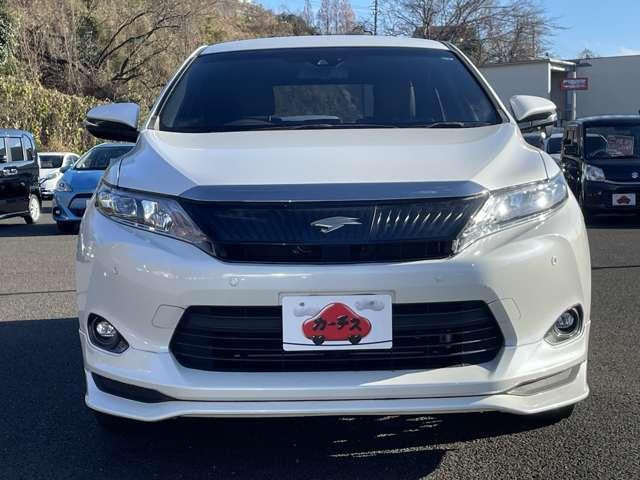 ハリアー ２．０プレミアム　５名　プリクラッシュセーフティシステム！レーダークルコン！インテリジェントクリアランスソナー！純正ナビ＆１セグＴＶ＆ＢＴ＆バックカメラ！純正アルミ＆エアロ！ＬＥＤヘッドライト！オートライ（5枚目）