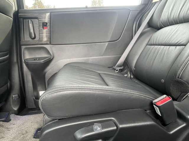 オデッセイハイブリッド ハイブリッドアブソルート・ホンダセンシングEXパック クルーズコントロール、フリップダウンモニター、バックカメラ、両側パワースライドドア(24枚目)