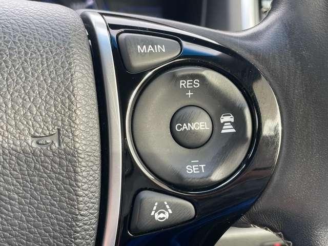 オデッセイハイブリッド ハイブリッドアブソルート・ホンダセンシングEXパック クルーズコントロール、フリップダウンモニター、バックカメラ、両側パワースライドドア(41枚目)