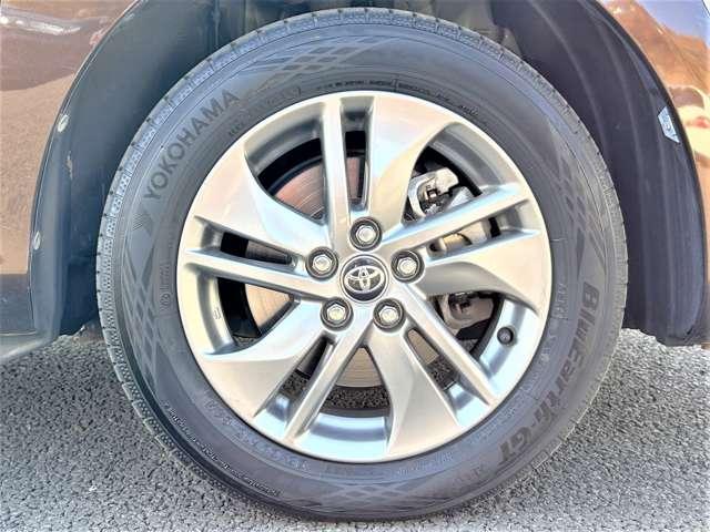 シエンタ １．５Ｇ　４ＷＤ　６名　プリクラッシュセーフティ！レーンディパーチャーアラート！オートマチックハイビーム！純正ナビ！フルセグＴＶ！バックカメラ！両側パワースライドドア！社外マフラー【フタバ】！純正アルミホ（11枚目）