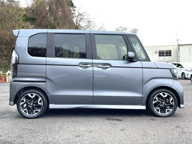 N-BOX G・EXターボホンダセンシング ホンダセンシング!アイドリングストップ!ギャザーズナビ&フルセグTV&DVD&BT&バックカメラ!両側パワースライドドア!LEDヘッドライト!オートライト!純正アルミ&エアロ!半革(3枚目)