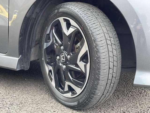 N-BOX G・EXターボホンダセンシング ホンダセンシング!アイドリングストップ!ギャザーズナビ&フルセグTV&DVD&BT&バックカメラ!両側パワースライドドア!LEDヘッドライト!オートライト!純正アルミ&エアロ!半革(15枚目)