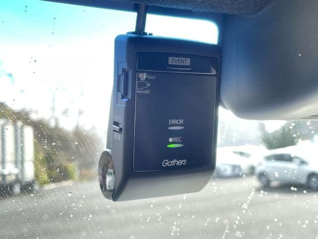 N-BOX G・EXターボホンダセンシング ホンダセンシング!アイドリングストップ!ギャザーズナビ&フルセグTV&DVD&BT&バックカメラ!両側パワースライドドア!LEDヘッドライト!オートライト!純正アルミ&エアロ!半革(31枚目)