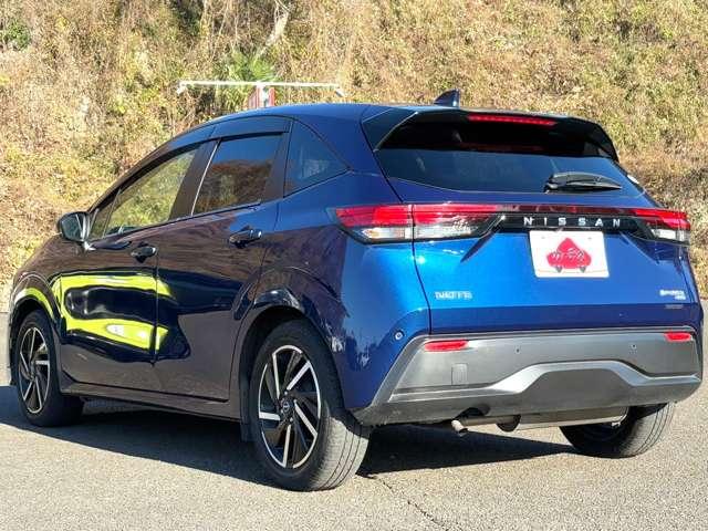 ノート X FOUR 1オーナー車!4WD!全方位運転支援システム!純正ナビ&フルセグTV&BT&バックカメラ!アダプティブLEDヘッドライト!オートライト!純正アルミ!シートヒーター!ステアリングヒーター(5枚目)