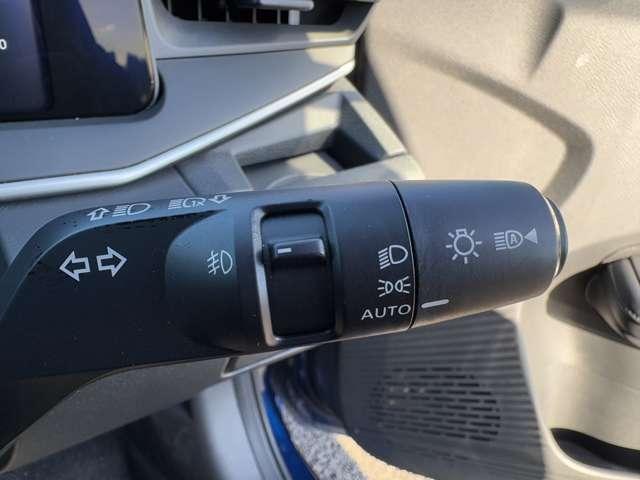 ノート X FOUR 1オーナー車!4WD!全方位運転支援システム!純正ナビ&フルセグTV&BT&バックカメラ!アダプティブLEDヘッドライト!オートライト!純正アルミ!シートヒーター!ステアリングヒーター(18枚目)