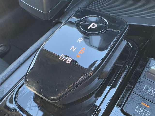 ノート X FOUR 1オーナー車!4WD!全方位運転支援システム!純正ナビ&フルセグTV&BT&バックカメラ!アダプティブLEDヘッドライト!オートライト!純正アルミ!シートヒーター!ステアリングヒーター(51枚目)