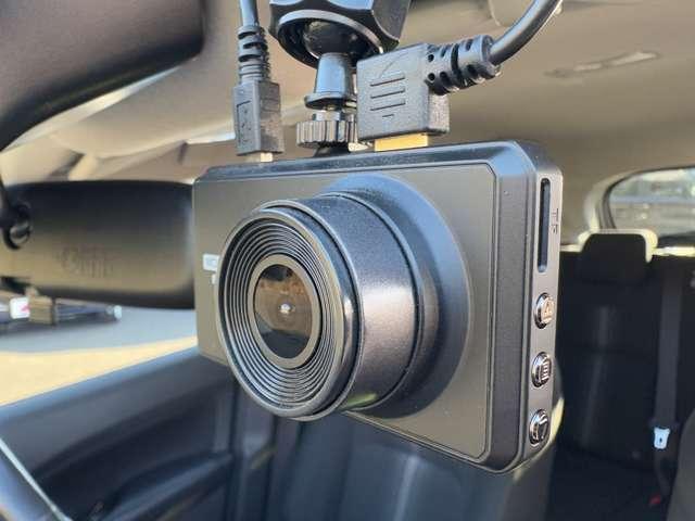 ノート X FOUR 1オーナー車!4WD!全方位運転支援システム!純正ナビ&フルセグTV&BT&バックカメラ!アダプティブLEDヘッドライト!オートライト!純正アルミ!シートヒーター!ステアリングヒーター(58枚目)