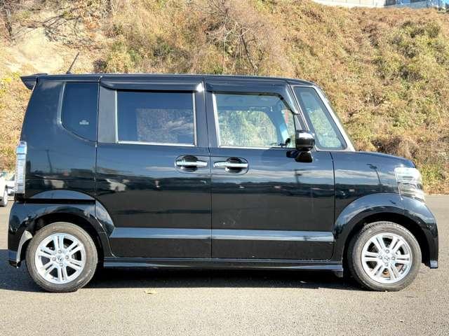 N-BOXカスタム G・Lパッケージ 禁煙車/純正Gathersナビ/CD&DVD/純正14インチアルミ/HIDヘッドライト/オートライト/横滑り防止/チップアップシート/電動格納ミラー/ETC/スマートキー(7枚目)