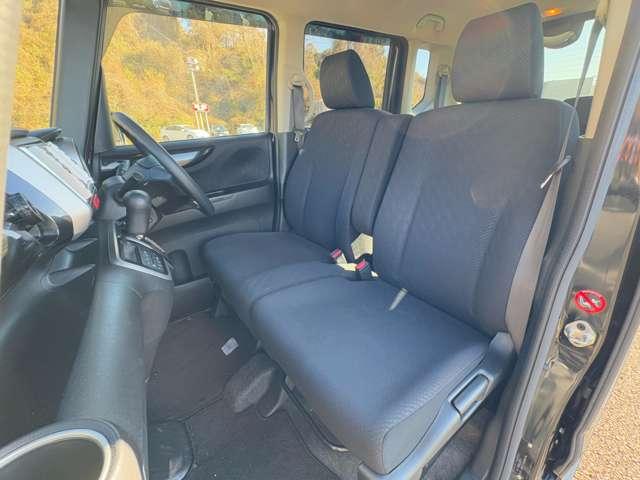 N-BOXカスタム G・Lパッケージ 禁煙車/純正Gathersナビ/CD&DVD/純正14インチアルミ/HIDヘッドライト/オートライト/横滑り防止/チップアップシート/電動格納ミラー/ETC/スマートキー(19枚目)