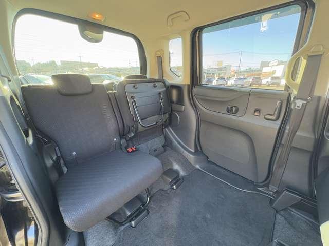 N-BOXカスタム G・Lパッケージ 禁煙車/純正Gathersナビ/CD&DVD/純正14インチアルミ/HIDヘッドライト/オートライト/横滑り防止/チップアップシート/電動格納ミラー/ETC/スマートキー(24枚目)