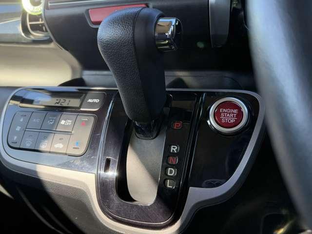 N-BOXカスタム G・Lパッケージ 禁煙車/純正Gathersナビ/CD&DVD/純正14インチアルミ/HIDヘッドライト/オートライト/横滑り防止/チップアップシート/電動格納ミラー/ETC/スマートキー(50枚目)