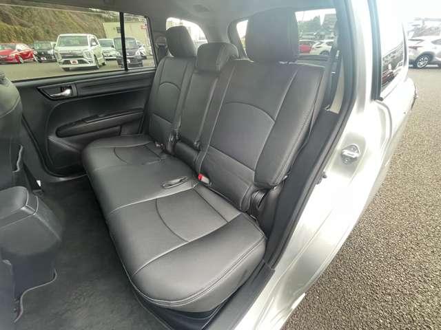 カローラフィールダー ハイブリッドG エアロツアラー 禁煙/衝突軽減/ドラレコーダー/ETC2.0/純正ナビ/バックカメラ/レーンキープアシスト/横滑り防止装/Bluetooth/メモリーナビ/フルセグTV/ルーフレール/純正16インチアルミホイール(21枚目)