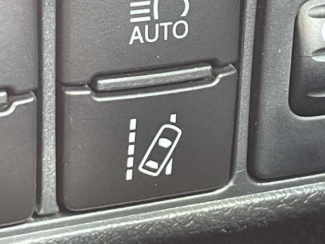 カローラフィールダー ハイブリッドG エアロツアラー 禁煙/衝突軽減/ドラレコーダー/ETC2.0/純正ナビ/バックカメラ/レーンキープアシスト/横滑り防止装/Bluetooth/メモリーナビ/フルセグTV/ルーフレール/純正16インチアルミホイール(38枚目)