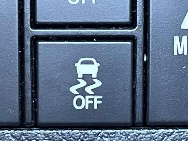 カローラフィールダー ハイブリッドG エアロツアラー 禁煙/衝突軽減/ドラレコーダー/ETC2.0/純正ナビ/バックカメラ/レーンキープアシスト/横滑り防止装/Bluetooth/メモリーナビ/フルセグTV/ルーフレール/純正16インチアルミホイール(45枚目)