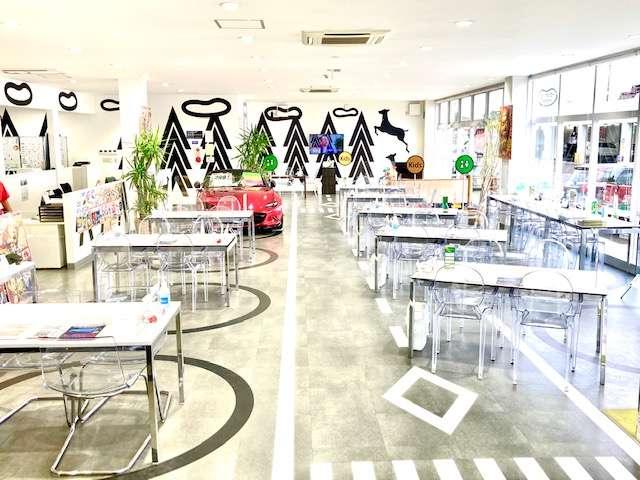 カローラフィールダー ハイブリッドG エアロツアラー 禁煙/衝突軽減/ドラレコーダー/ETC2.0/純正ナビ/バックカメラ/レーンキープアシスト/横滑り防止装/Bluetooth/メモリーナビ/フルセグTV/ルーフレール/純正16インチアルミホイール(70枚目)