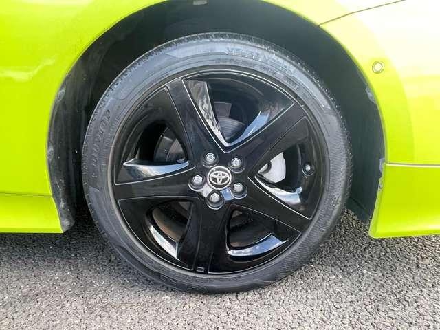 プリウス 1.8Aプレミアム ツーリングセレクション セーフティセンスP/BSM/パーキングアシスト/レーンキープアシスト/ソナー/禁煙車/追従型クルコン/純正ナビ/フルセグ/ETC/ドラレコ/バックカメラ/シートヒーター/パワーシート/LEDライト(11枚目)