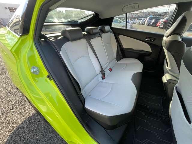 プリウス 1.8Aプレミアム ツーリングセレクション セーフティセンスP/BSM/パーキングアシスト/レーンキープアシスト/ソナー/禁煙車/追従型クルコン/純正ナビ/フルセグ/ETC/ドラレコ/バックカメラ/シートヒーター/パワーシート/LEDライト(20枚目)