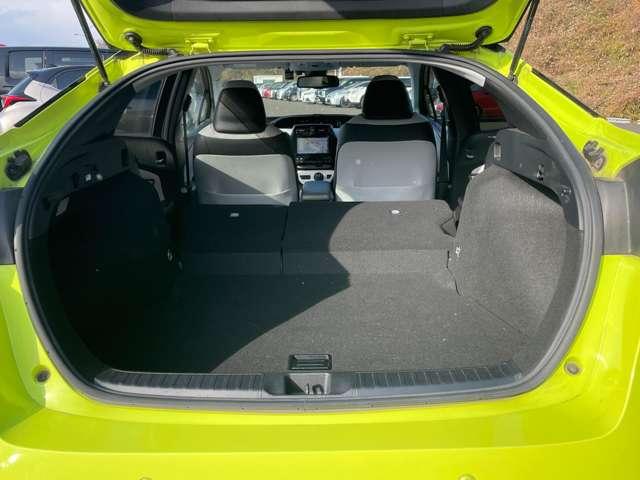 プリウス 1.8Aプレミアム ツーリングセレクション セーフティセンスP/BSM/パーキングアシスト/レーンキープアシスト/ソナー/禁煙車/追従型クルコン/純正ナビ/フルセグ/ETC/ドラレコ/バックカメラ/シートヒーター/パワーシート/LEDライト(28枚目)