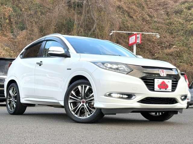 ヴェゼル ハイブリッドZ・ホンダセンシング ホンダセンシング!パナソニックナビ&フルセグTV&DVD&BT&バックカメラ!LEDヘッドライト!オートライト!社外アルミ!半革シート!シートヒーター!ビルトインETC!スマートキー!禁煙車!(3枚目)