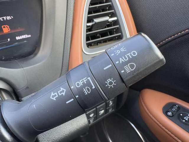 ヴェゼル ハイブリッドZ・ホンダセンシング ホンダセンシング!パナソニックナビ&フルセグTV&DVD&BT&バックカメラ!LEDヘッドライト!オートライト!社外アルミ!半革シート!シートヒーター!ビルトインETC!スマートキー!禁煙車!(18枚目)