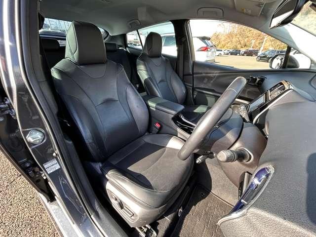 プリウス Aプレミアム ツーリングセレクション セーフティセンス!ブラインドスポットモニター!シンプルインテリジェントパーキングアシスト!レザーシート!モデリスタエアロ!純正ナビ&1セグTV&BT&バックカメラ!おくだけ充電!L(20枚目)