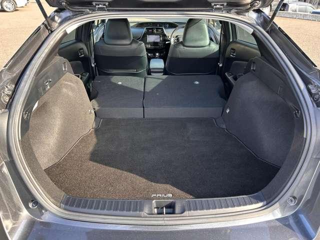 プリウス Aプレミアム ツーリングセレクション セーフティセンス!ブラインドスポットモニター!シンプルインテリジェントパーキングアシスト!レザーシート!モデリスタエアロ!純正ナビ&1セグTV&BT&バックカメラ!おくだけ充電!L(27枚目)
