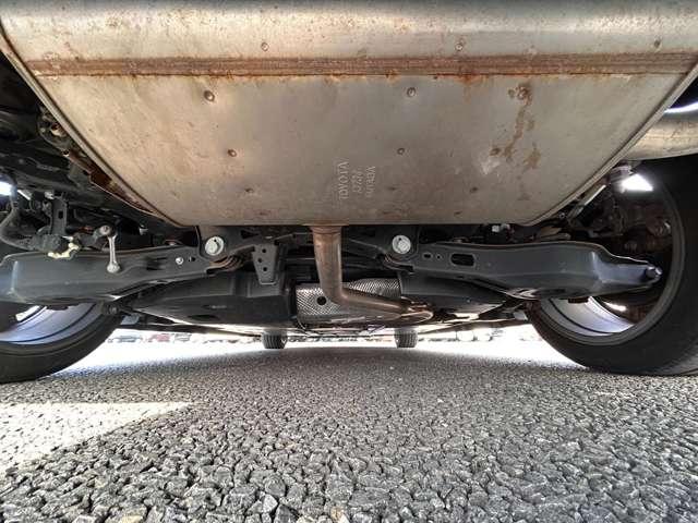 プリウス Aプレミアム ツーリングセレクション セーフティセンス!ブラインドスポットモニター!シンプルインテリジェントパーキングアシスト!レザーシート!モデリスタエアロ!純正ナビ&1セグTV&BT&バックカメラ!おくだけ充電!L(29枚目)