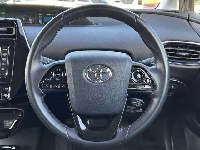 プリウス Aプレミアム ツーリングセレクション セーフティセンス!ブラインドスポットモニター!シンプルインテリジェントパーキングアシスト!レザーシート!モデリスタエアロ!純正ナビ&1セグTV&BT&バックカメラ!おくだけ充電!L(33枚目)