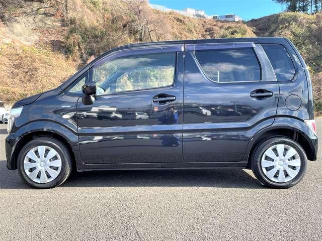 ワゴンR ハイブリッドFX 4WD!走行30.150キロ!マイルドハイブリッド/アイドリングストップ!ストラーダナビ&フルセグTV&DVD&BT!リモコンキー!シートヒーター!(8枚目)