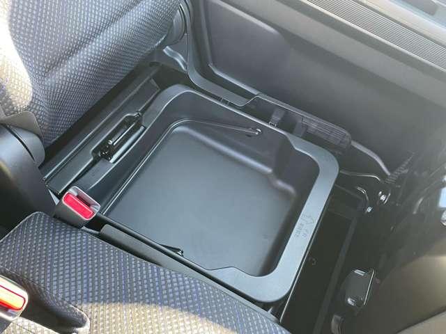 ワゴンR ハイブリッドFX 4WD!走行30.150キロ!マイルドハイブリッド/アイドリングストップ!ストラーダナビ&フルセグTV&DVD&BT!リモコンキー!シートヒーター!(20枚目)